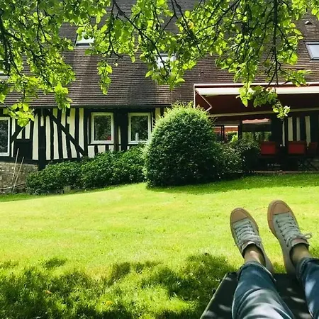 Maison D'Hotes Le Vieux Pressoir Surville (Calvados)